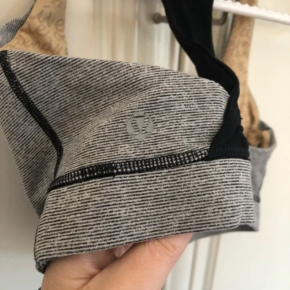 Lululemon Athletica women’s sports bra 🍋 - Picture 9 of 11